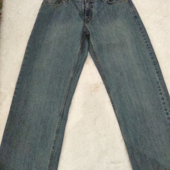 Levi's jeans Size 33x28 - Picture 3 of 16